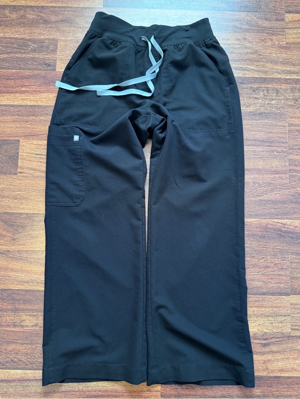 Figs Isabel Wide Leg Scrub Pants, Size Small Petite in Black